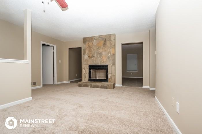 3773 Kathryn Dr Sw - Photo 2 of 15