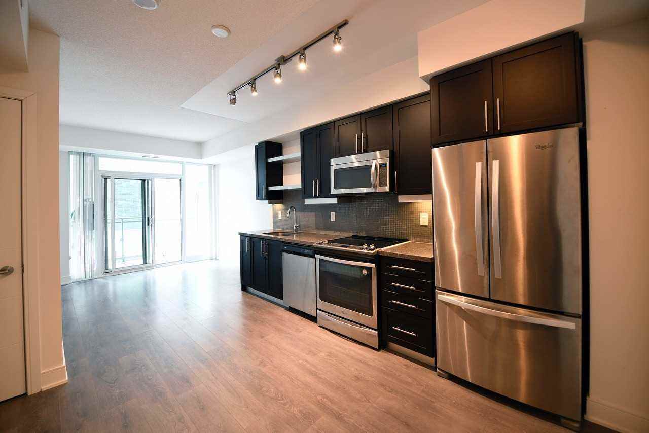 525 Adelaide Street West #826