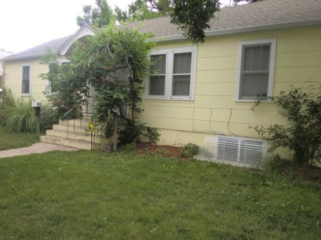 1121 East 2nd Street - Photo 2 of 21
