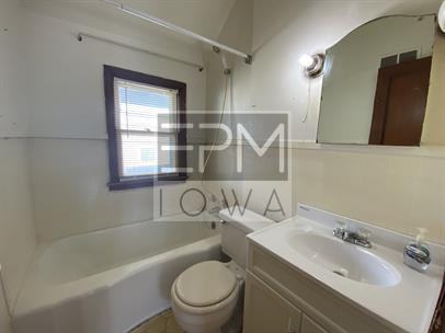 101 North Railroad Street #4N - Photo 3 of 4