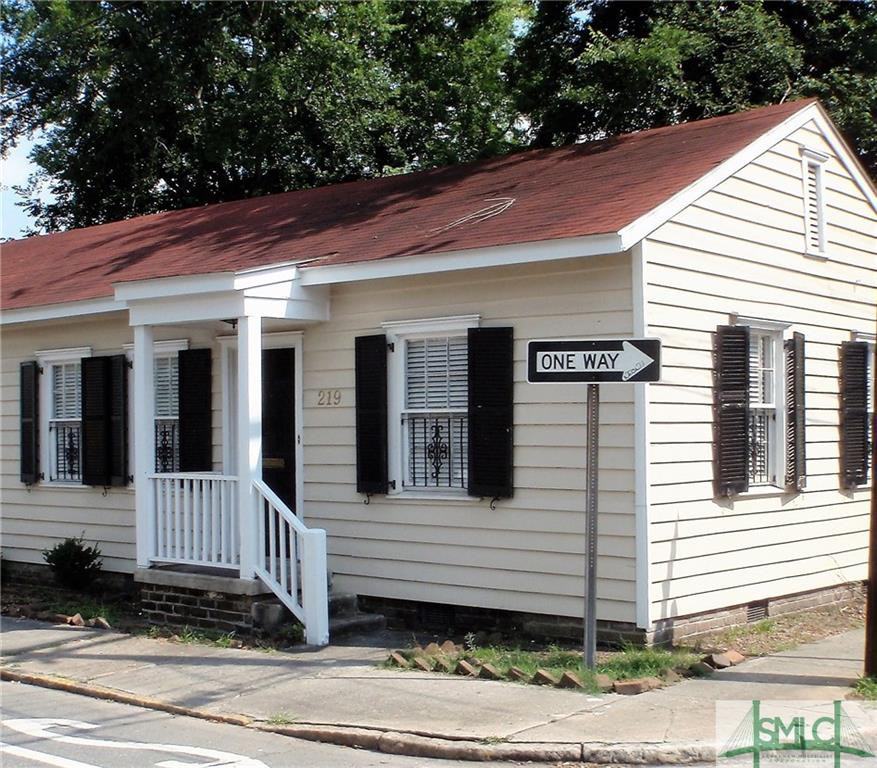 219 W Taylor St, Savannah, GA 31401 - 2 Bedroom Apartment ...