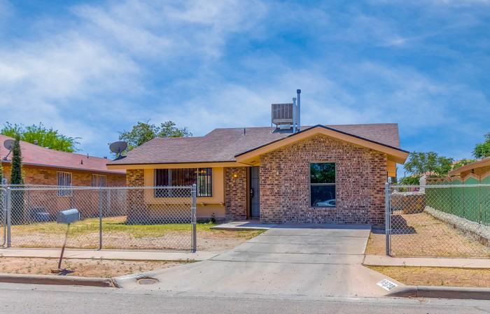 9790 Gifford Dr - Photo 2 of 28