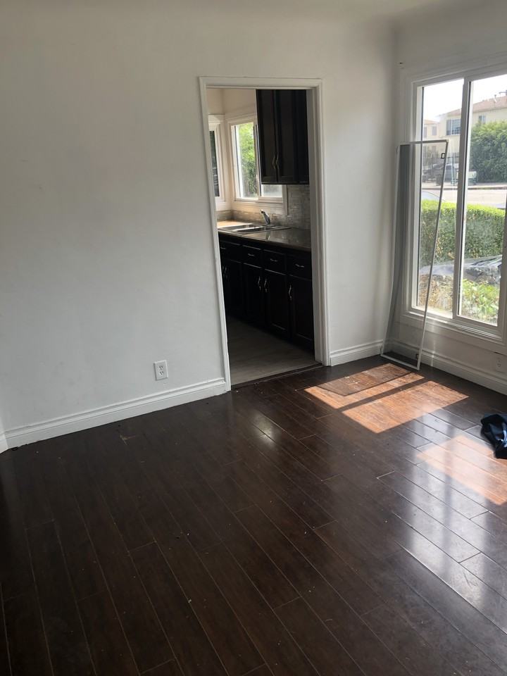 1815 South La Brea Avenue #1, Los Angeles, CA 90019 1 Bedroom Apartment