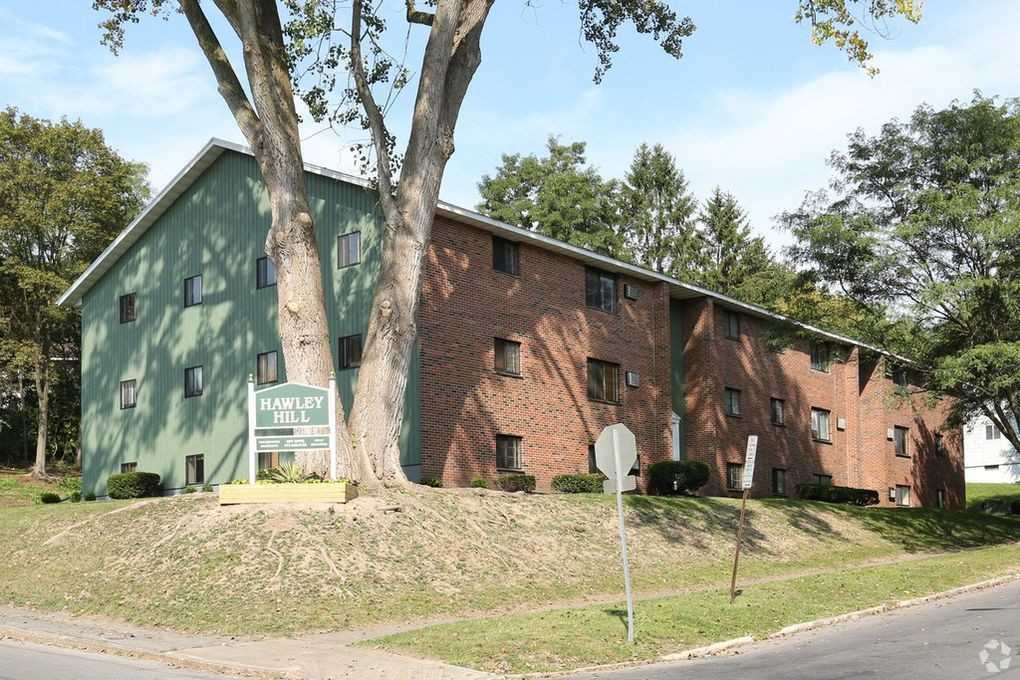 1421 Hawley Ave - Photo 4 of 5