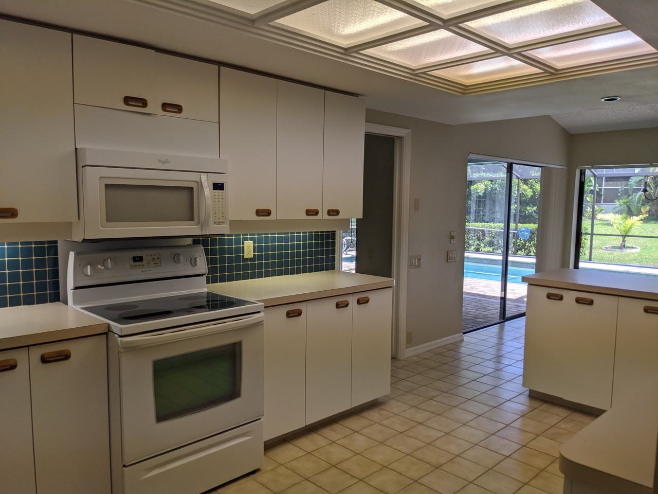 3268 Cobbs Dr - Photo 2 of 15