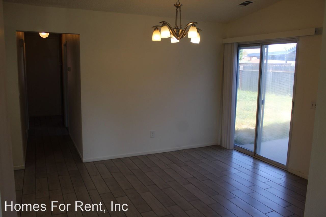 667 N Verdugo Dr - Photo 3 of 10