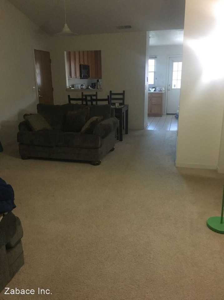 2722 Albany Ave - Photo 2 of 12