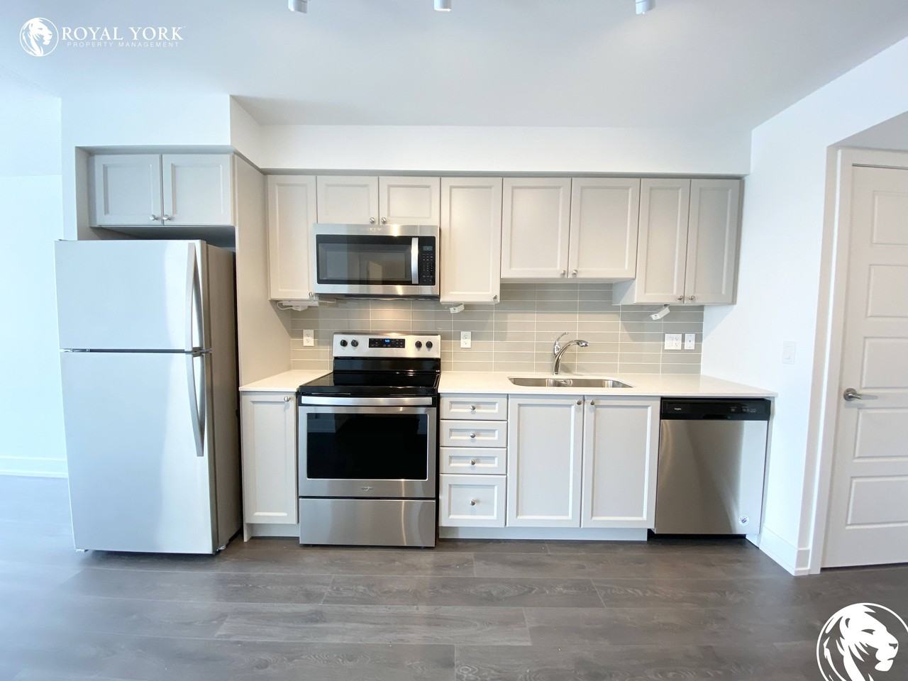 1255 Bay Ridges - Photo 3 of 23