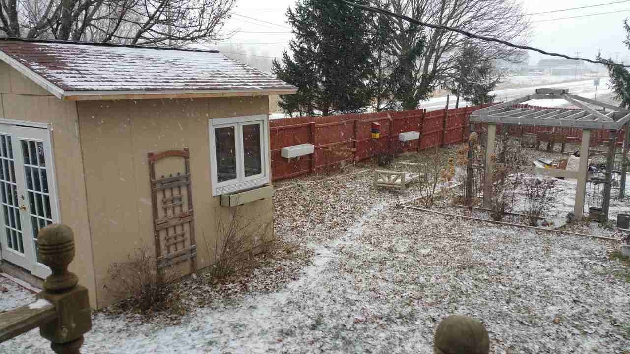 153 N Agency St - Photo 3 of 14