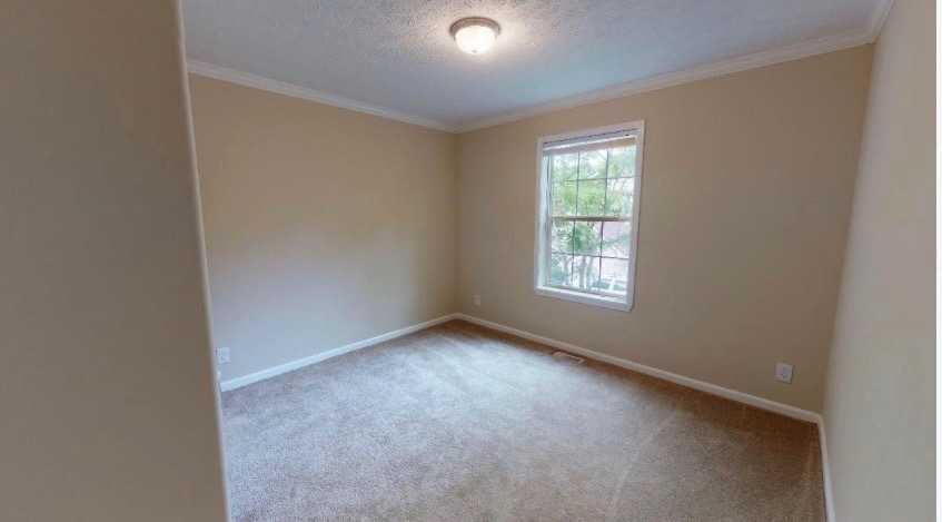 3 Dadoo Dr - Photo 3 of 10