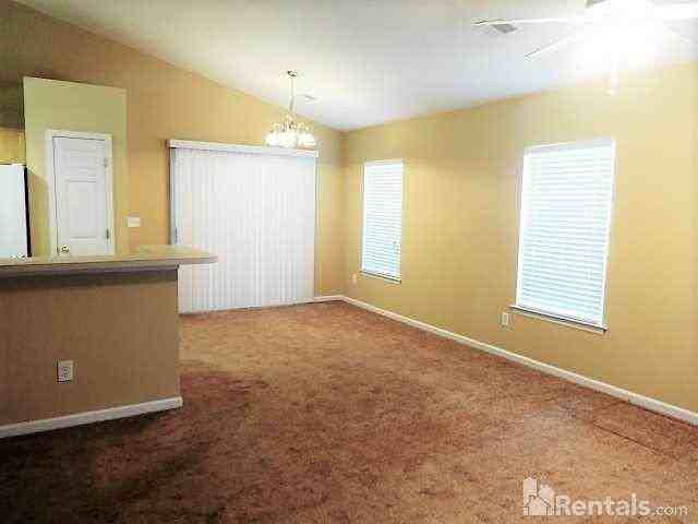 2422 Albacore Ave - Photo 3 of 14