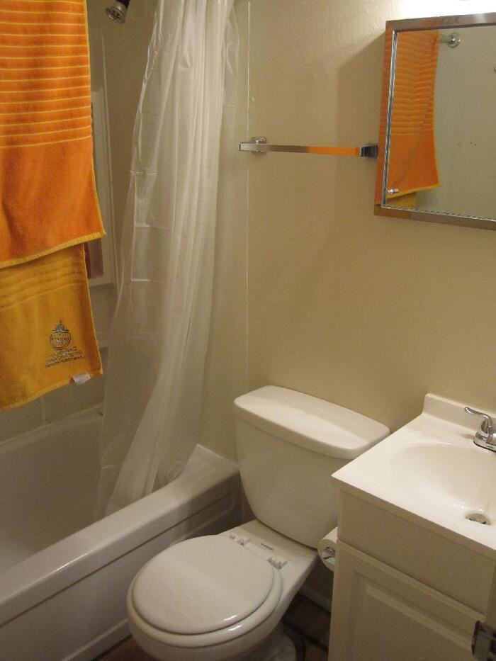 3009 S Clementine Dr - Photo 3 of 7