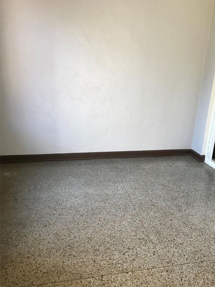 425 425 S Monroe Ave - 3d - Photo 2 of 11