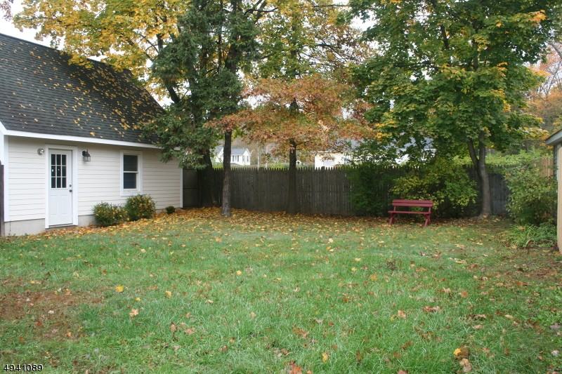 7 Spring St - Photo 3 of 13