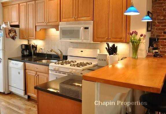 32 Bigelow St A - Photo 2 of 31