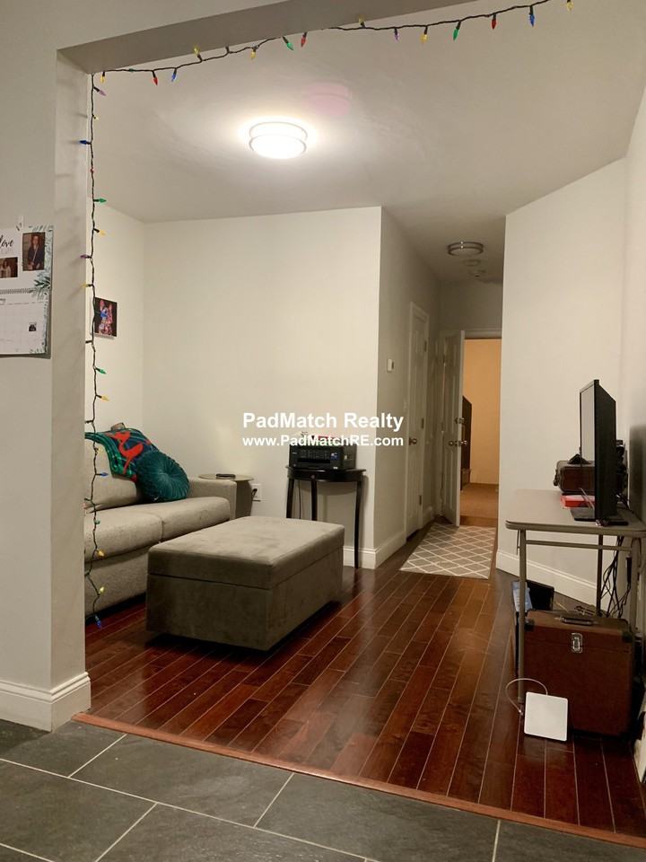 Frankfort St. - Photo 3 of 19