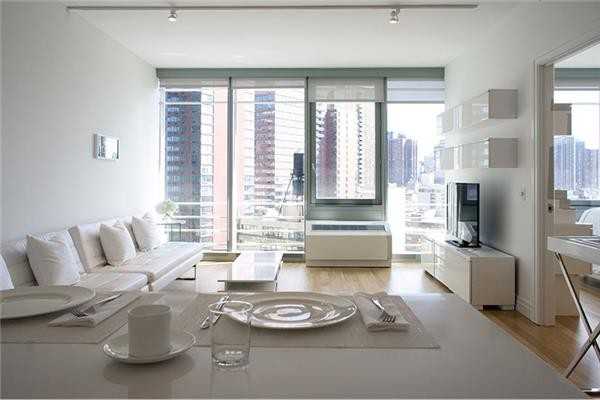 550 W 54th St - Photo 2 of 4