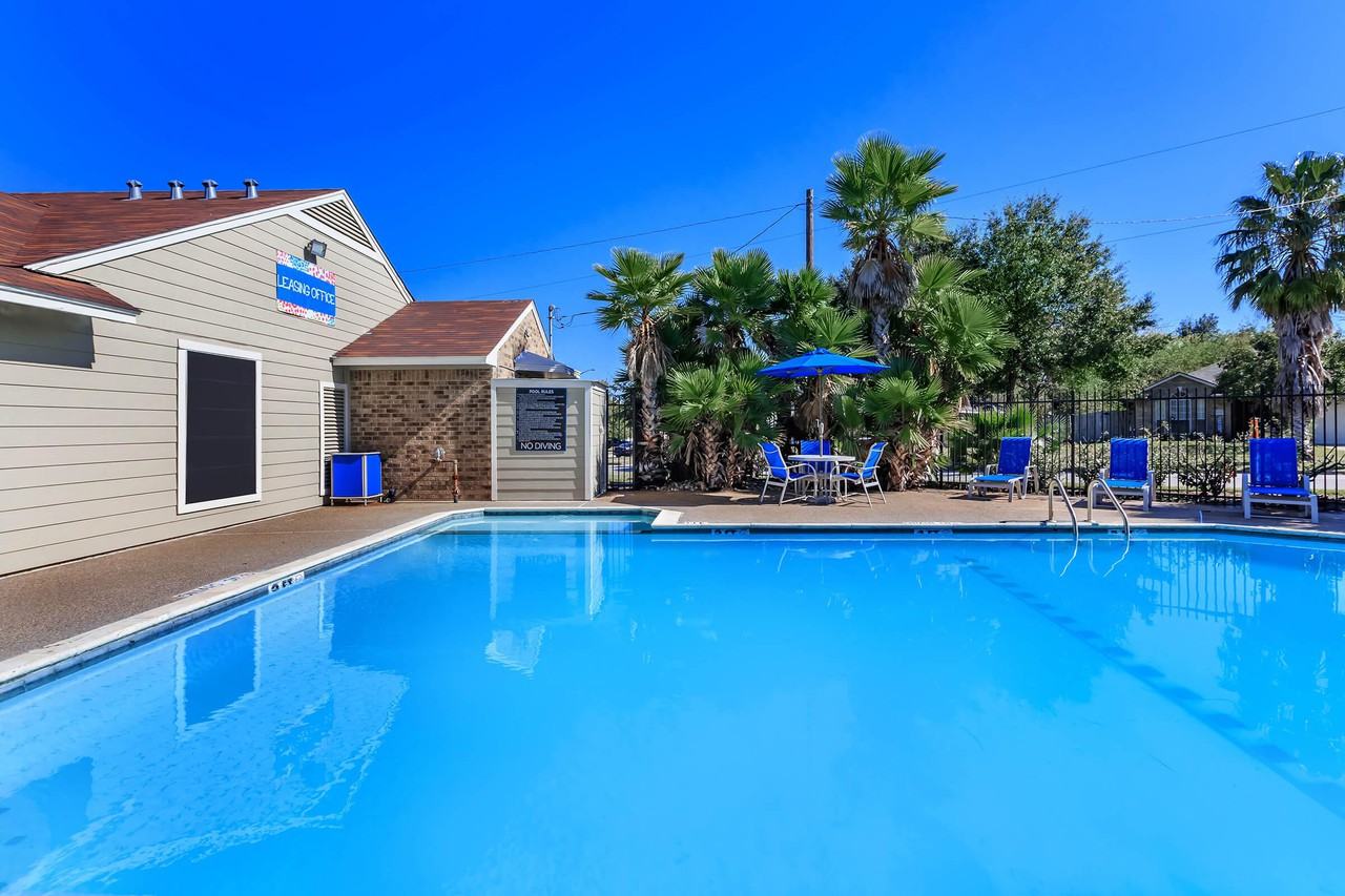 Wood Trail Apartments - Photo 5 of 50