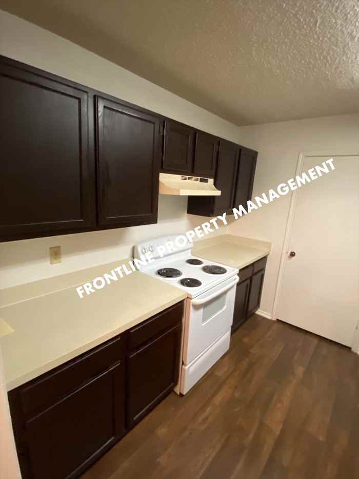 6323 Mark Ct - Photo 3 of 12