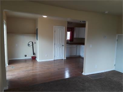 804 15th St - Photo 3 of 12