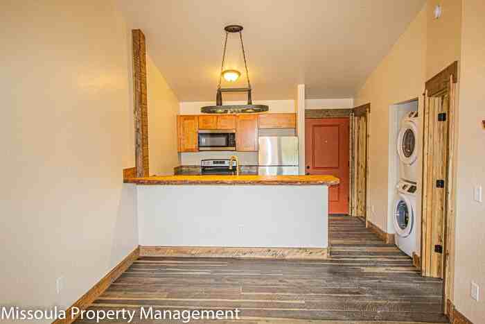 6134 Lay About Ln #203 - Photo 3 of 7