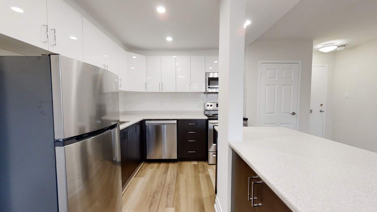 1015 Orchard Rd - Photo 3 of 21