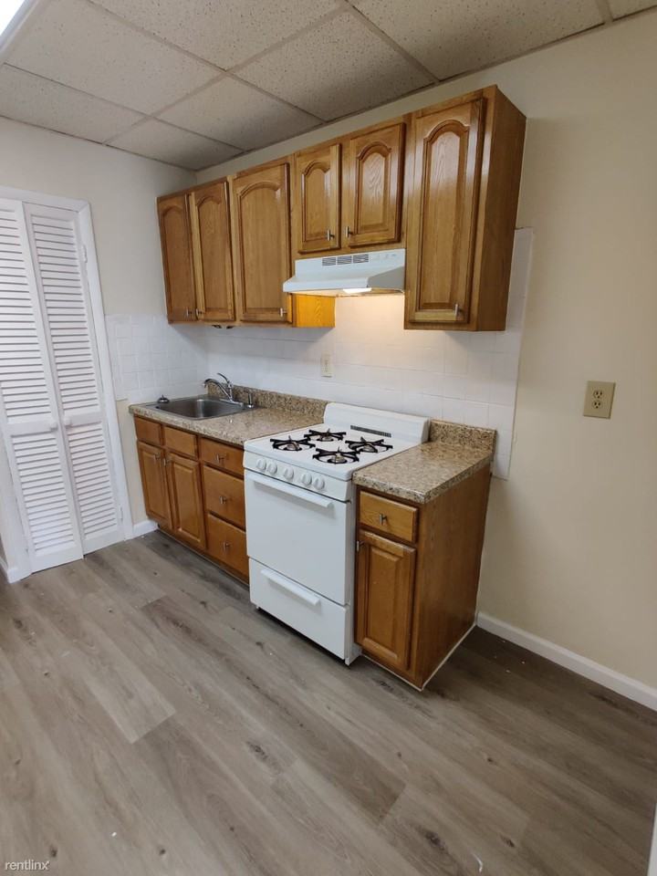 14 Sherman Ave - Photo 2 of 6