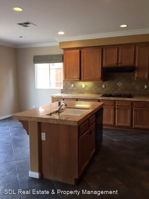 44968 Silver Rose St - Photo 2 of 31