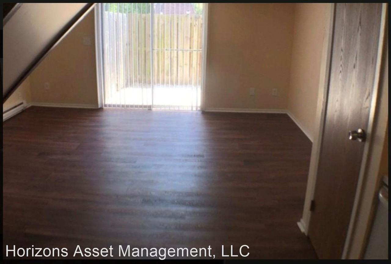 1000 Brooks End Court - Photo 2 of 6