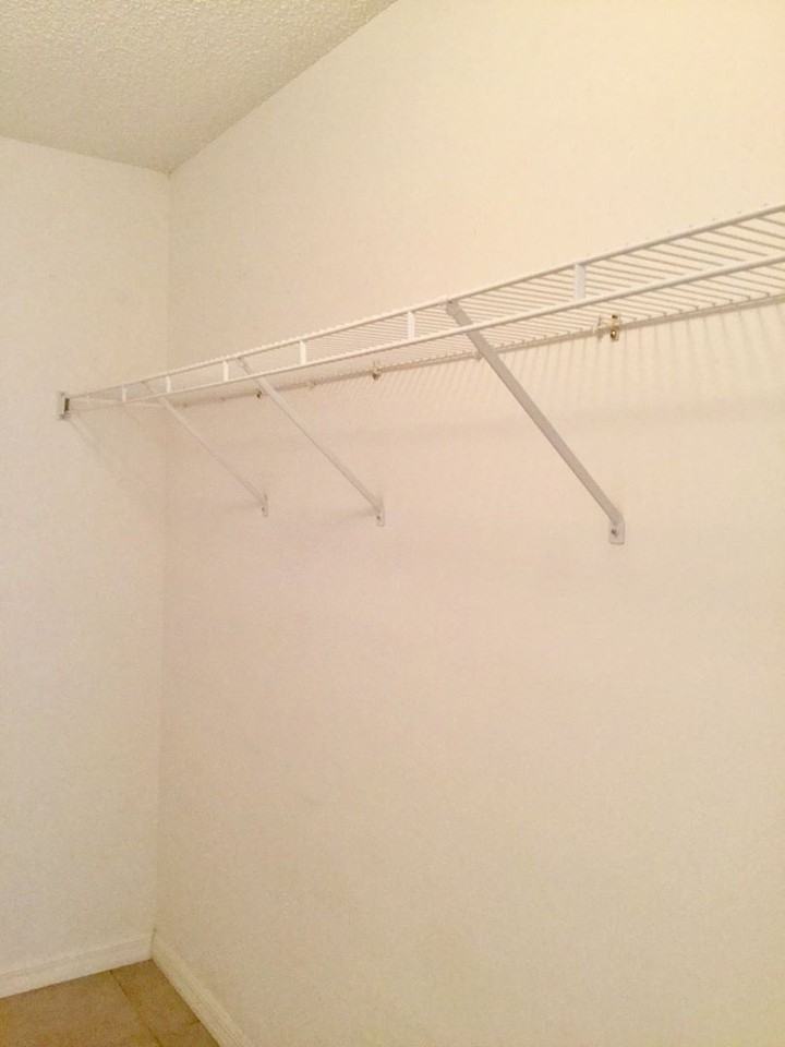 3175 Cedar Bay Dr - Photo 3 of 18