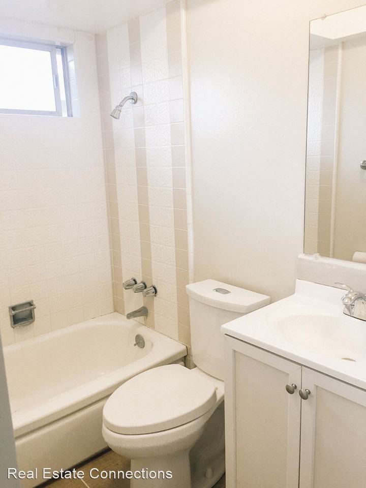 138 Forest Hill Dr - Photo 3 of 17