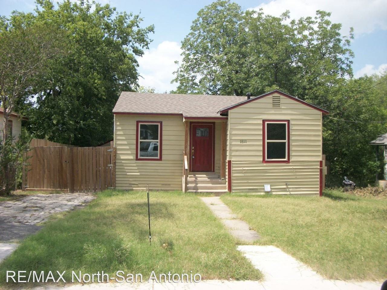 1811 Gorman, San Antonio, TX 78202 2 Bedroom Apartment for Rent