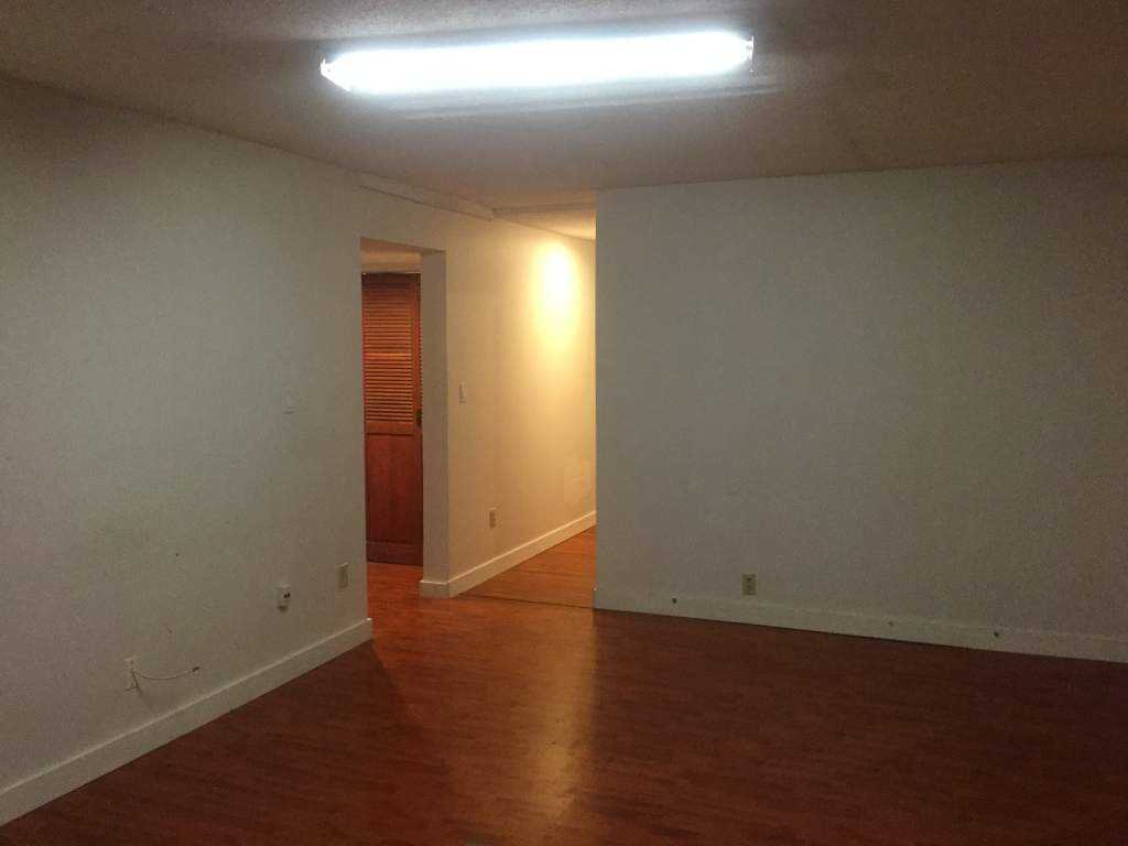 Lower 7207 16th Avenue, Burnaby ( ID#164) - Photo 3 of 11