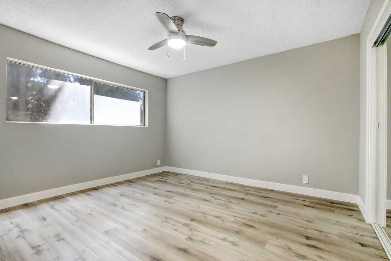 5112 Laurel Cyn Apartments - Photo 7 of 56