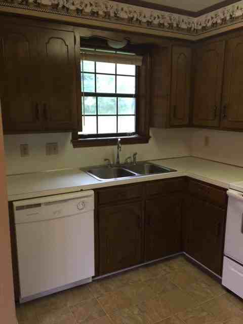 3929 Eastwood Circle - Photo 3 of 8