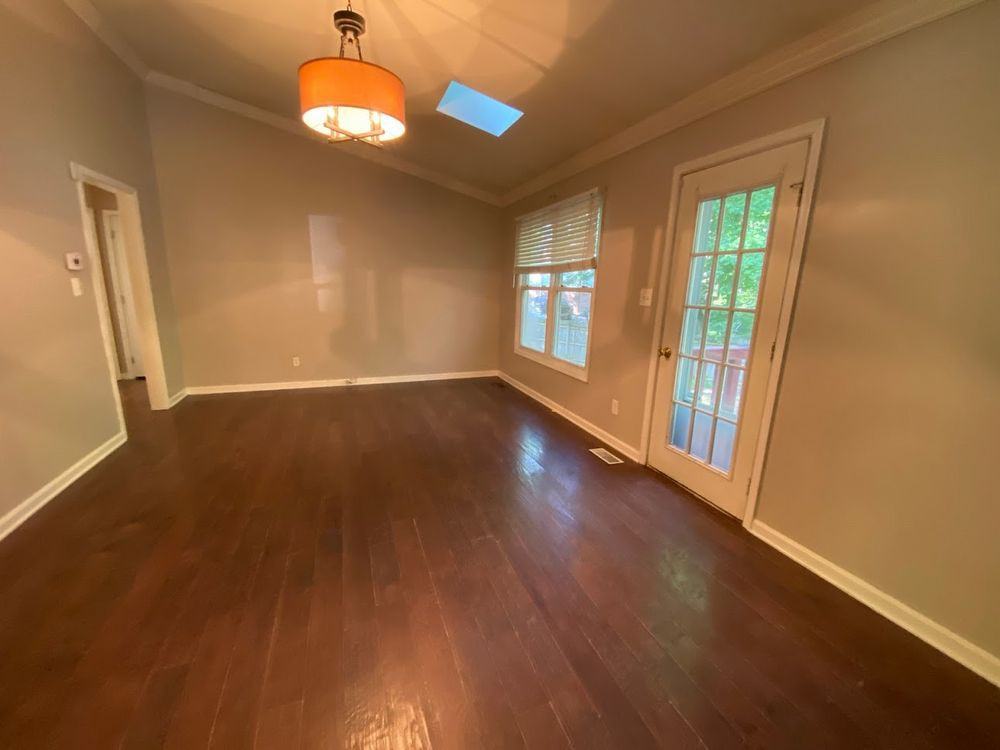 10700 Heavenwood Ct - Photo 3 of 17