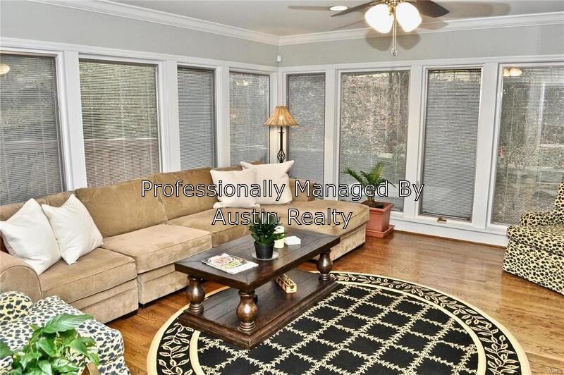 1480 Forest View Dr - Photo 2 of 21