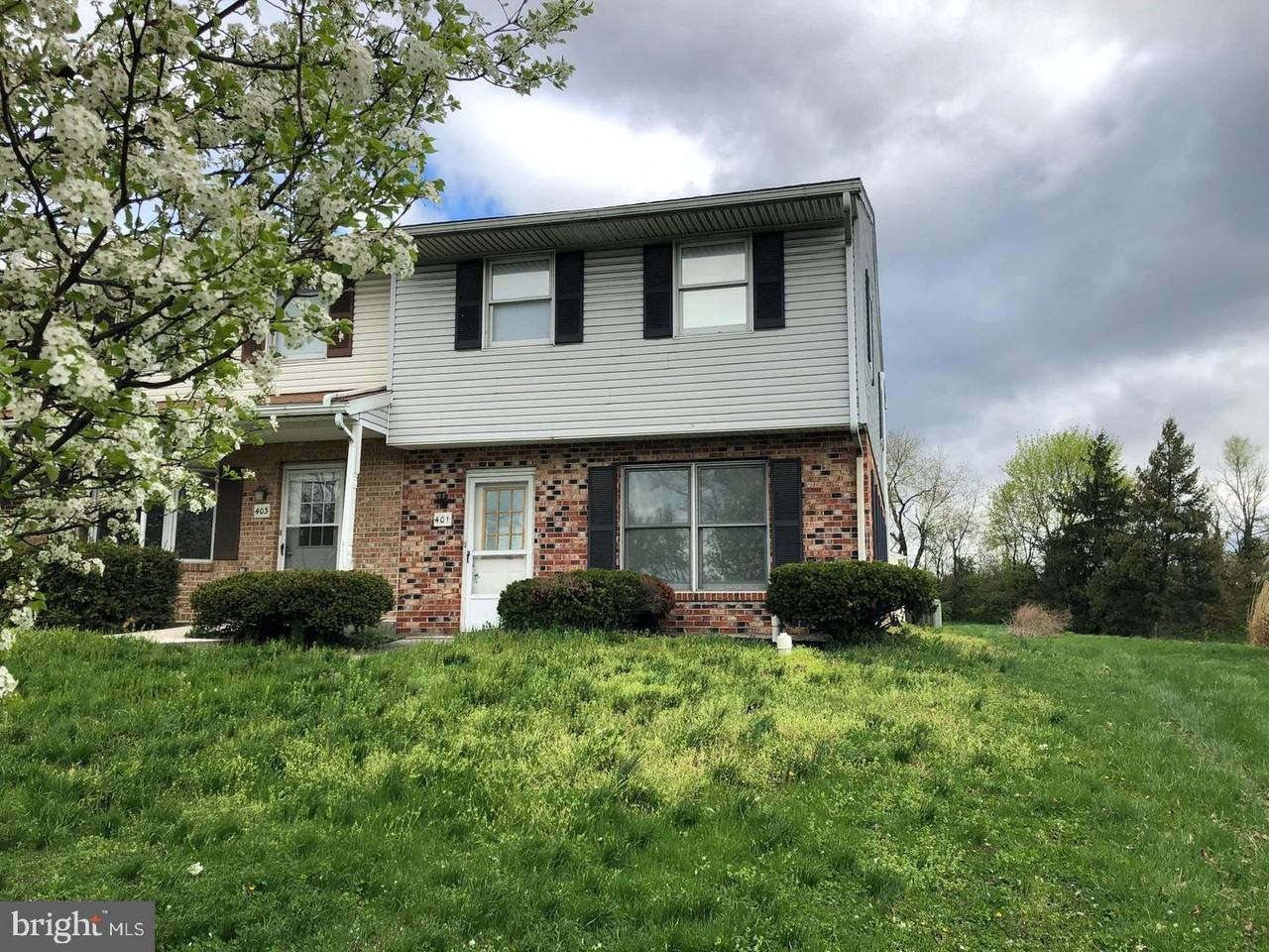 401 W Baltimore St, Greencastle, PA 17225 3 Bedroom Apartment for