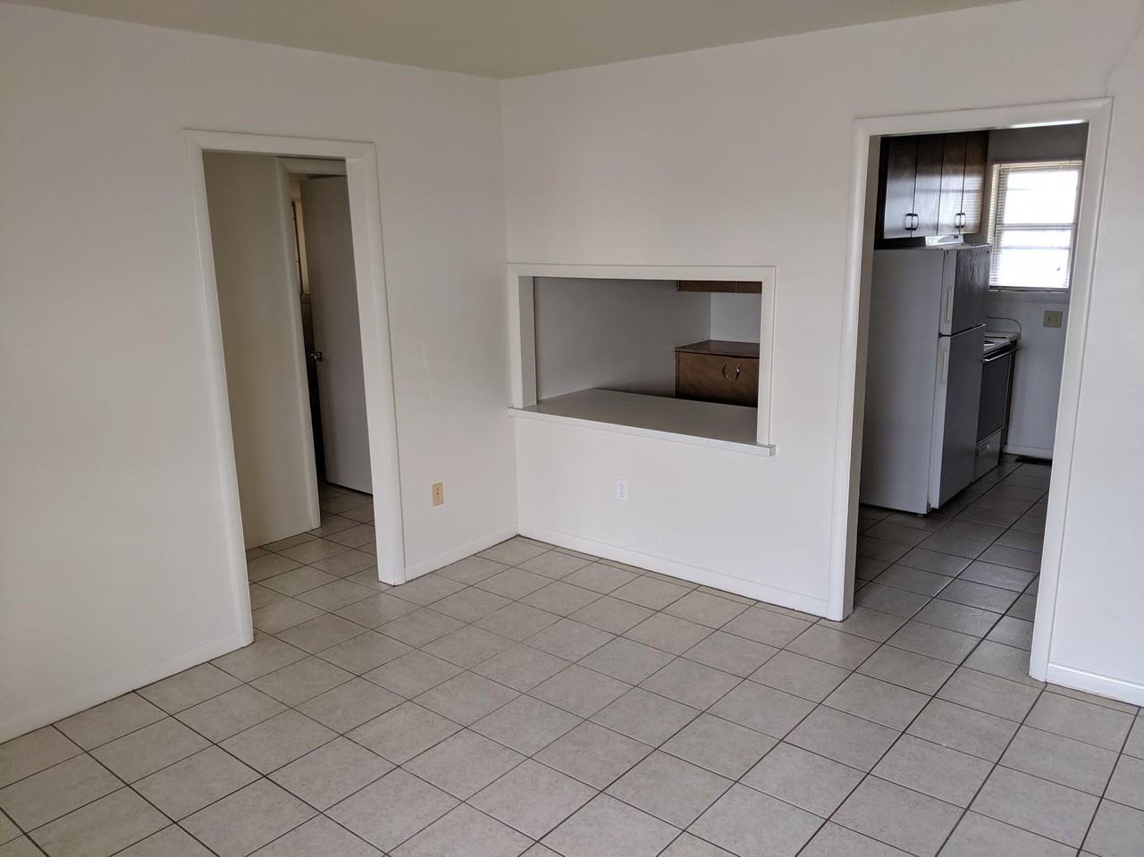 8 North Baumann Avenue - Photo 2 of 8