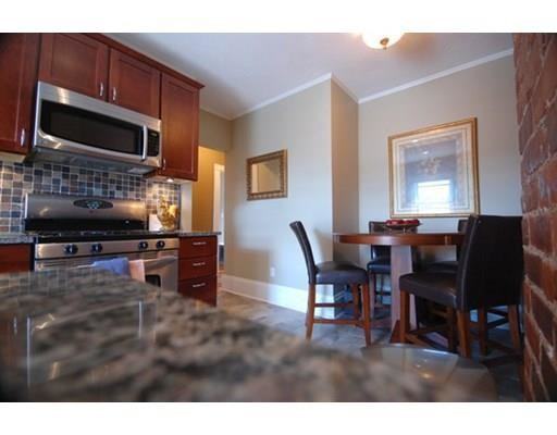 919 Beacon Street #3C - Photo 3 of 5