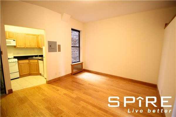 Amsterdam Ave & West 85th St #4A