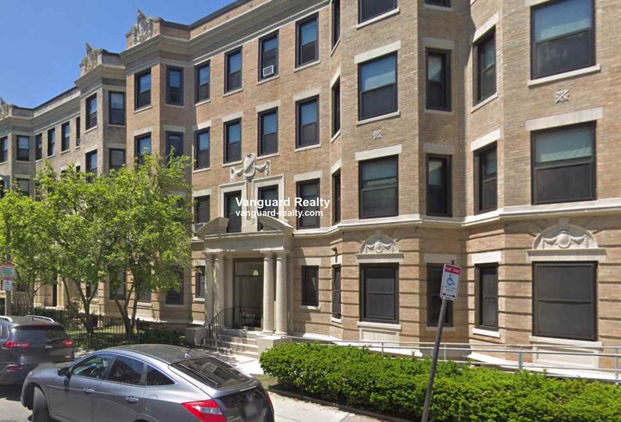 Peterborough St 8, Boston, MA 02215 Studio Apartment for Rent