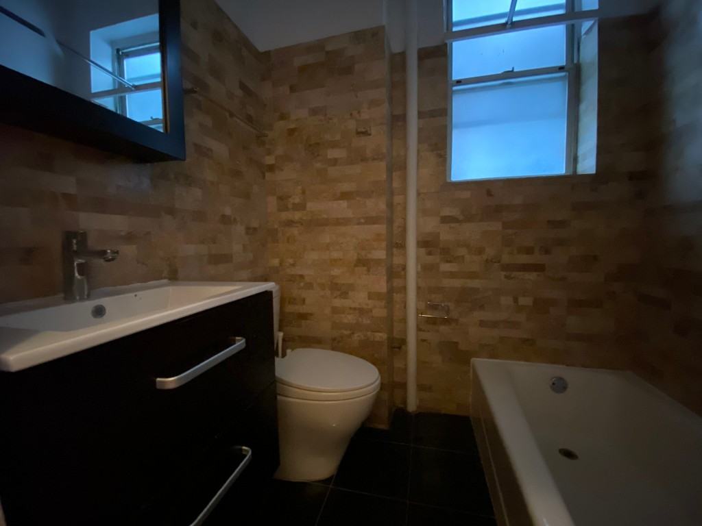 211 E 14th St #5 - Photo 7 of 12