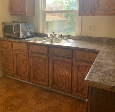 1013 Marshall Avenue - Photo 2 of 10