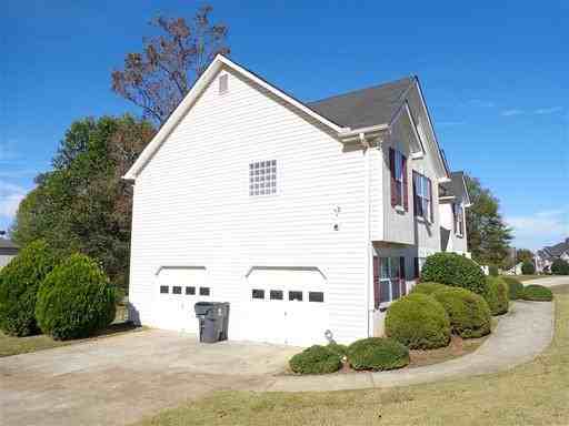 1601 Karsyn Ln - Photo 3 of 4