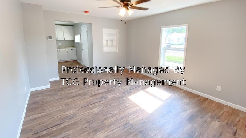 427 W Washington St - Photo 2 of 10