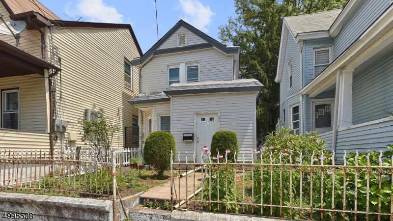 92 Manchester Ave, Paterson, NJ 07502 2 Bedroom Apartment ...