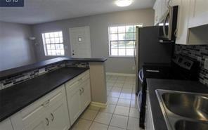 1004 Pine Drive - Photo 2 of 7