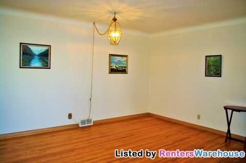 1006 Van Buren Ave - Photo 3 of 15