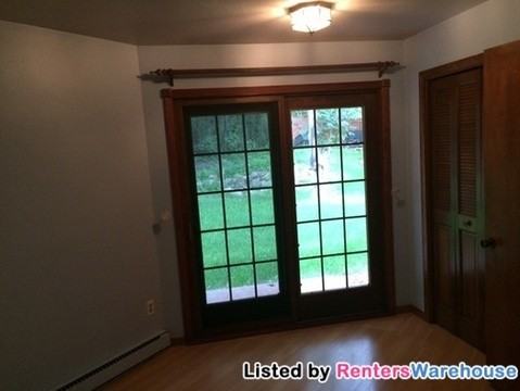 400 6th St E - Photo 2 of 12